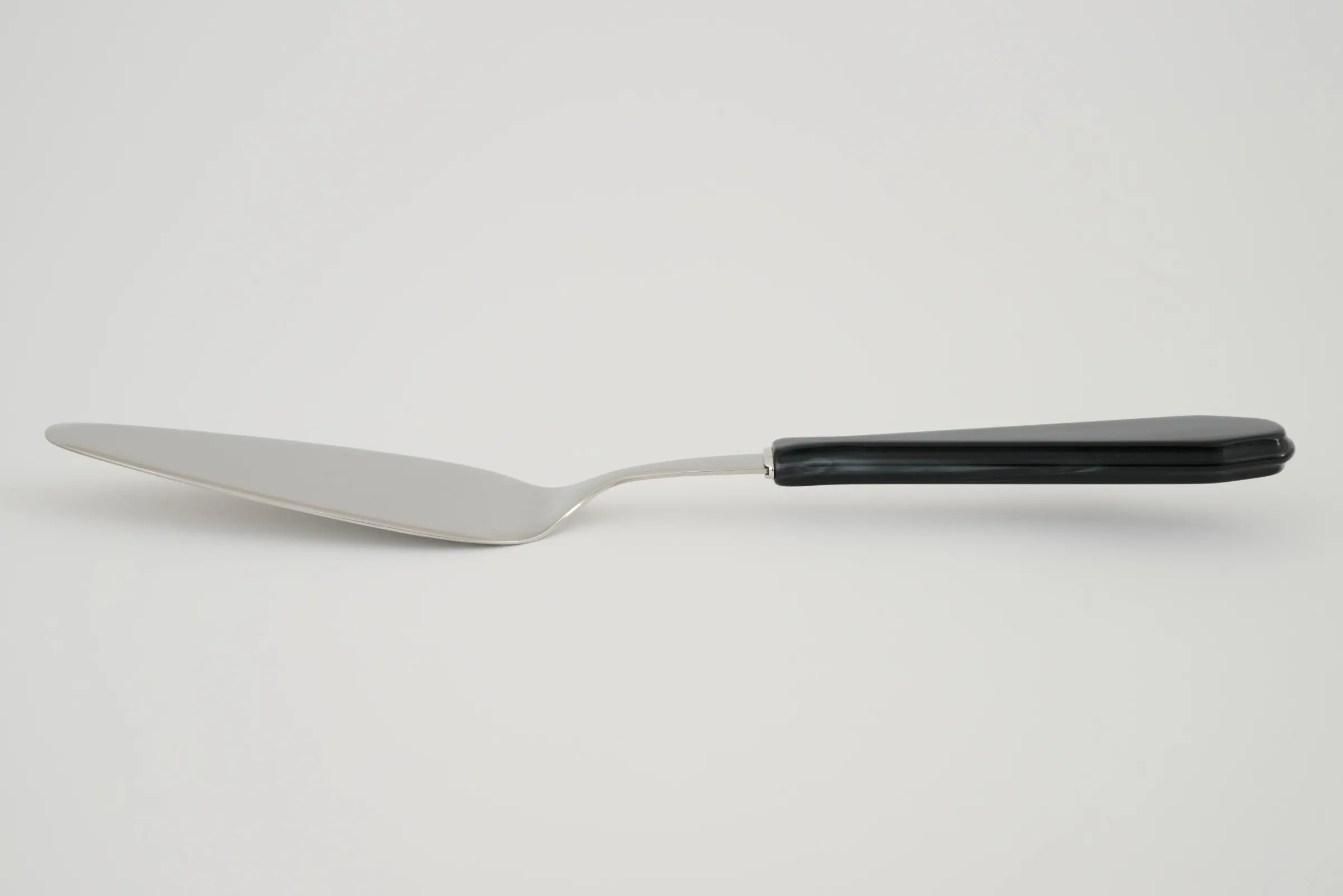 Flamant Coline, Caker-Server^ Bestek