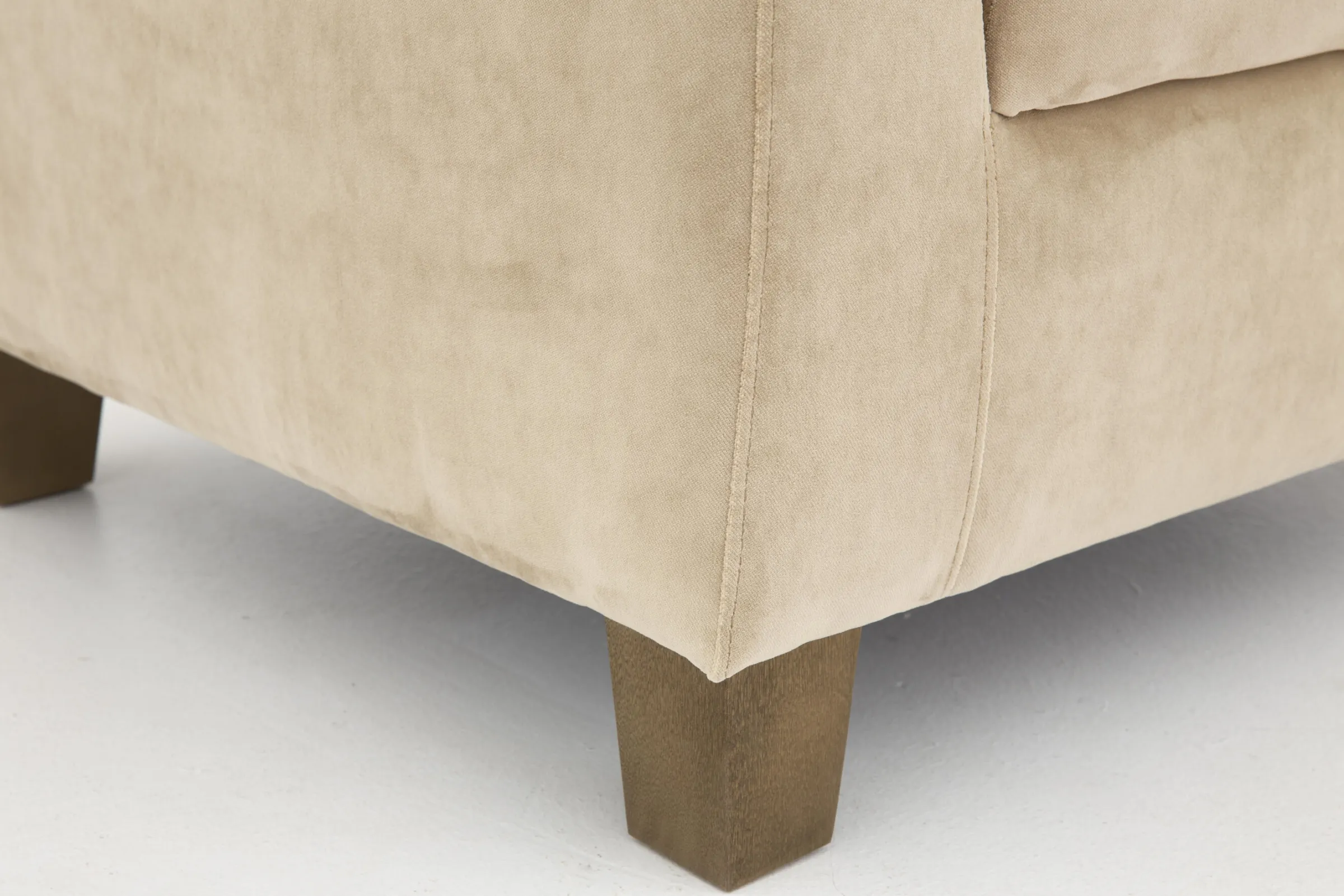 Flamant Como, Seat, Fix^ Banken