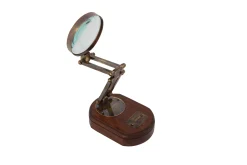 Flamant Derick, Vergrootglas, Te Voet^ Decoraties