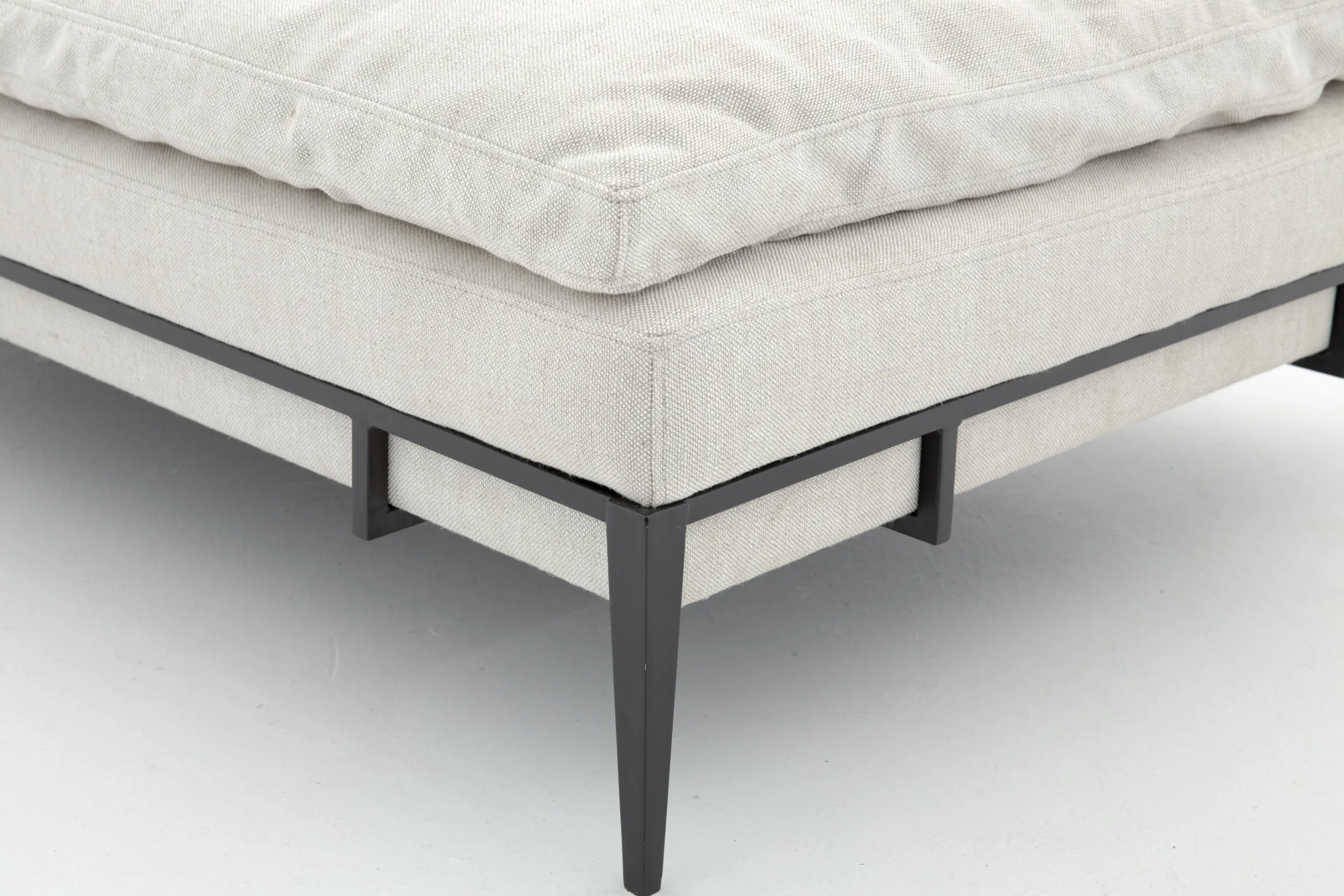 Flamant Floria, Fauteuil, Natuurlijk Linnen En Zwart Metaal^ Banken