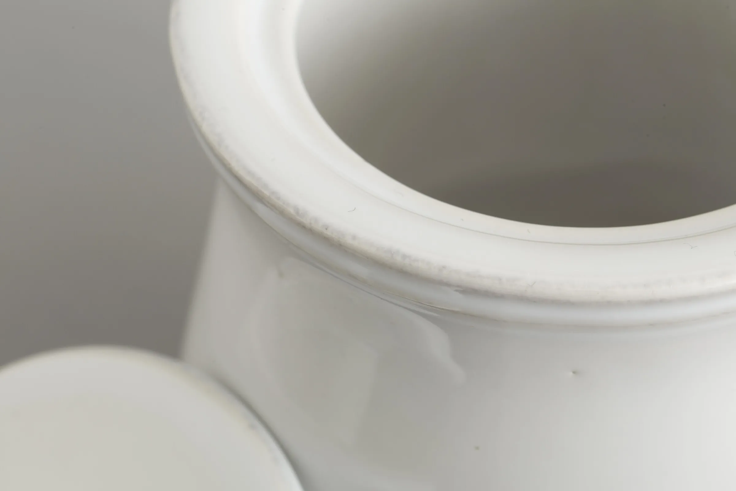 Flamant Jille, Suikerpot, Keramiek, Wit^ Borden, Borden En Kommen