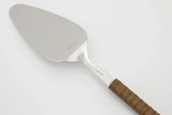 Flamant Korba, Caker-Server^ Bestek