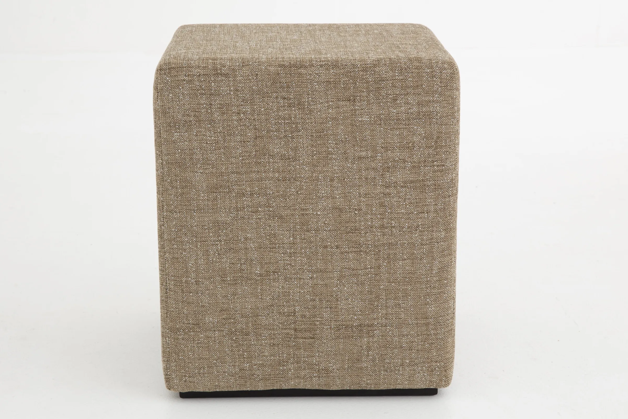 Flamant Kubus, Voetenbank, Fix^ Banken