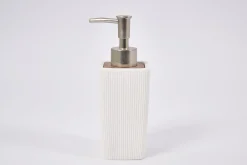 Flamant Muriel, Handpomp, Wit^ Decoraties