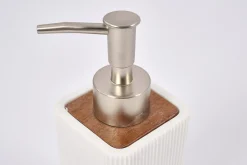 Flamant Muriel, Handpomp, Wit^ Decoraties