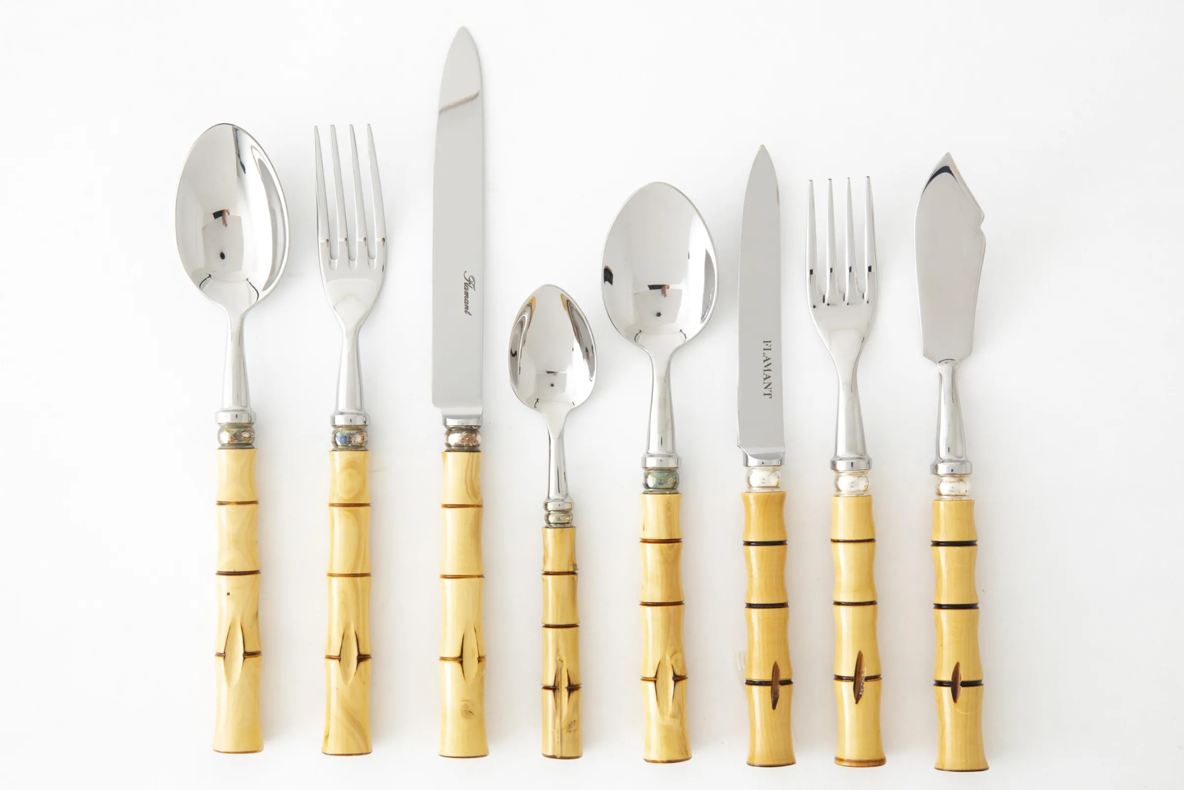 Flamant Olsaka, Visvork^ Bestek