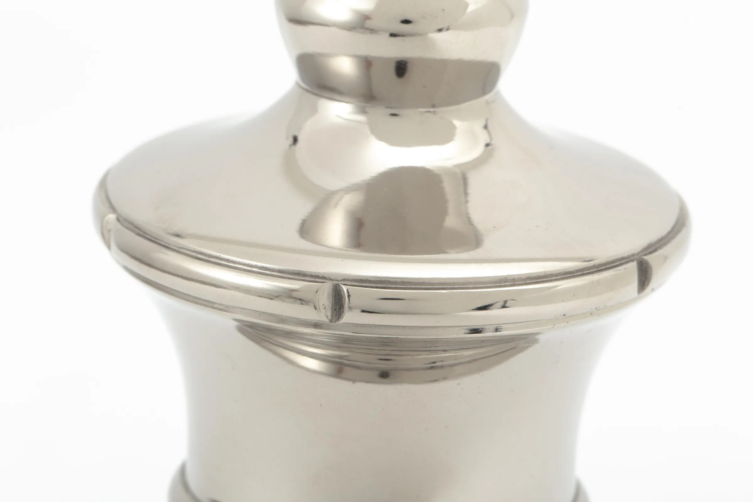 Flamant Robbins, Schaakstuk, Koningin, Nikkel^ Decoratie